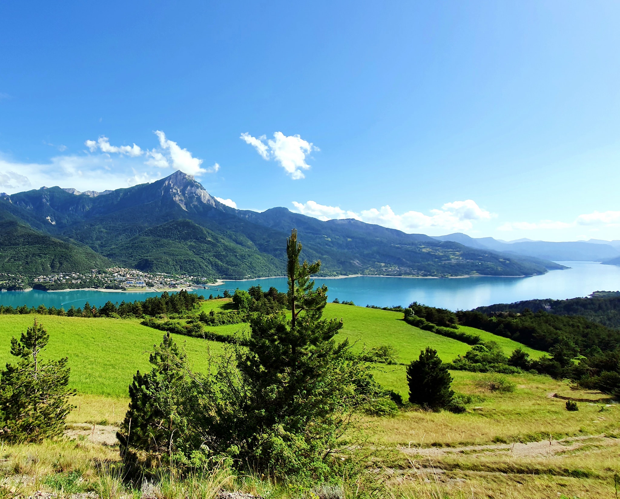 Niveau du Lac de Serre Ponçon encore bien haut : 776 mètres NGF au 19 août 2023