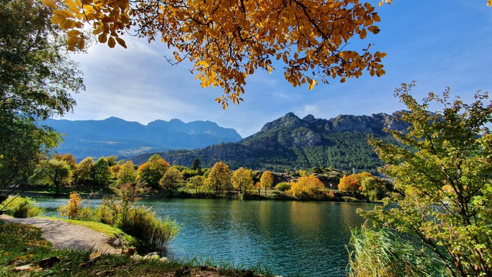 Hautes Alpes : ma liste de 10 sorties grandioses pour faire le plein de couleurs en automne