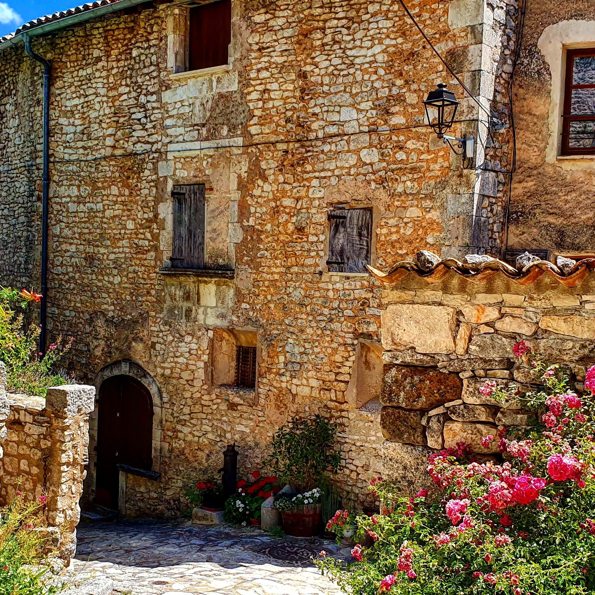 Protégé : Entre Alpes et Provence, ode aux murets de nos villages