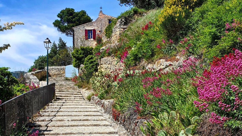 Escapade Slow Tourisme #70 : Cabrières d’Aigues, le paradis perché entre Alpes et Provence