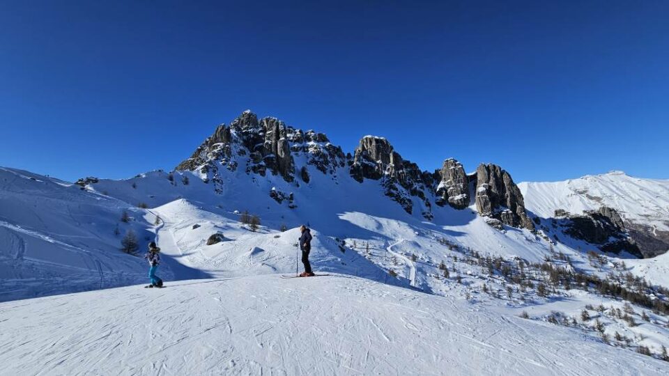 Interdiction de fumer sur les pistes de ski : la loi applicable à partir de…